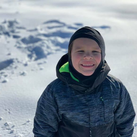 Profile Picture of Sharelle Ray (@sting16ray) on Poshmark