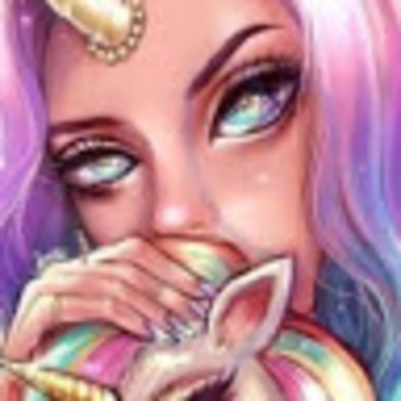 Profile Picture of Lai Lai (@lredm25) on Poshmark