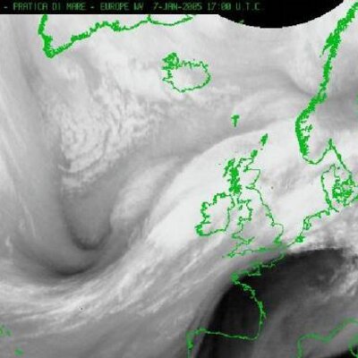 Profile Picture of Paul Blight (@BmthWeatherman) on Twitter