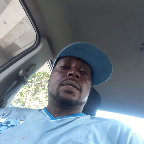 Profile Picture of Kojie Thomas (@komack) on Poshmark