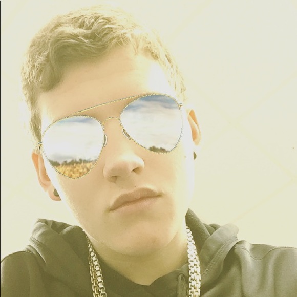 Profile Picture of Sean Strickland (@nikenigga_101) on Poshmark