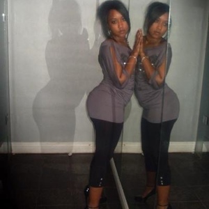 Profile Picture of Danielle Hurst (@itrysohard17) on Myspace