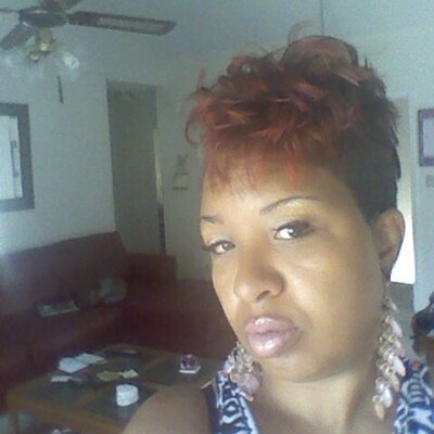 Profile Picture of April Blakely (@april_blakely) on Twitter