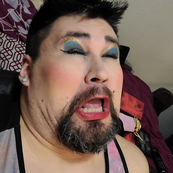 Profile Picture of Anthony Hogner (@anthy06) on Poshmark