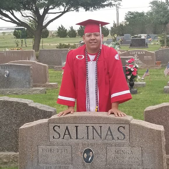 Profile Picture of Danny Salinas (@dannysalinas92) on Poshmark