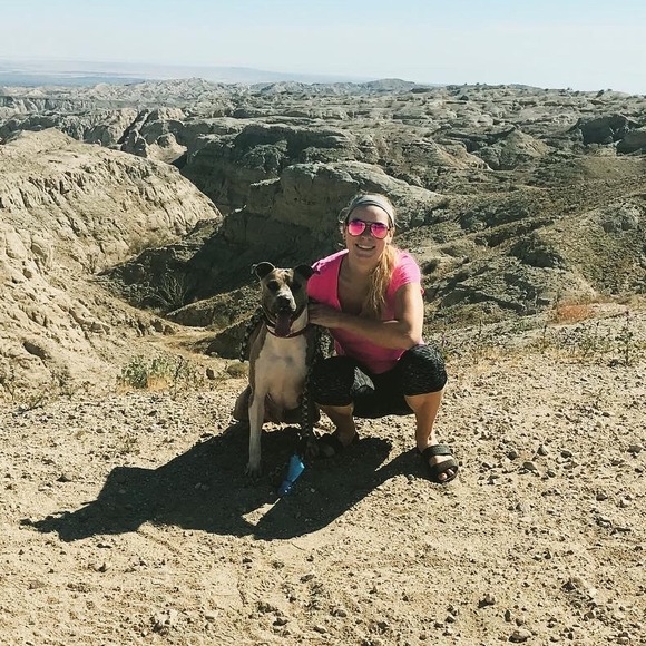 Profile Picture of Joanna Pyle (@joannalpp) on Poshmark