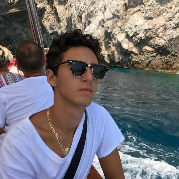 Profile Picture of Max Lipkind (@lipkindmax) on Poshmark