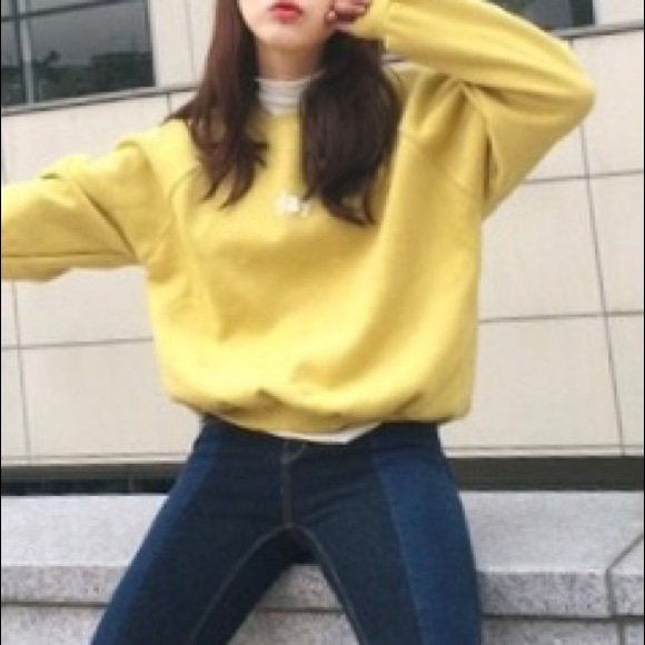 Profile Picture of Avaline Cheak (@pastelpeache) on Poshmark