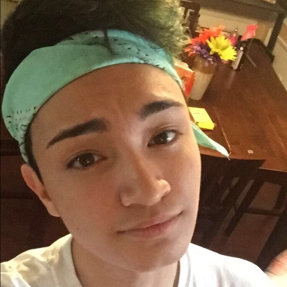 Profile Picture of Christopher Lowe (@christopherlowe) on Poshmark