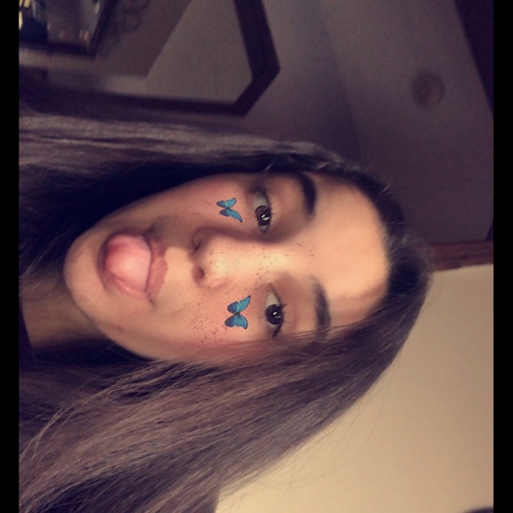 Profile Picture of Amira Mousa (@amiramousa0321) on Poshmark