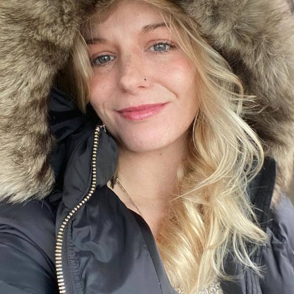 Profile Picture of Jade Witty (@jademarie47) on Poshmark