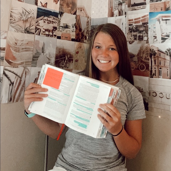 Profile Picture of Kathleen Harvell (@kathleenharvell) on Poshmark