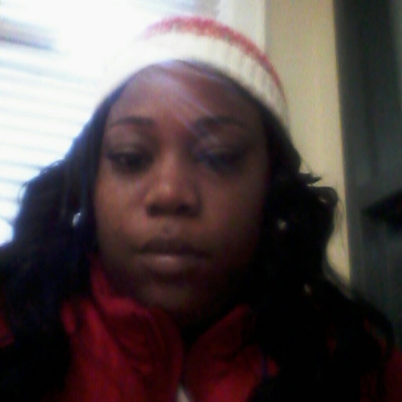 Profile Picture of Alexia Reddick (@reddickalb) on Poshmark