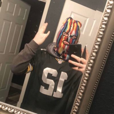 Profile Picture of Devan (@d_matthew21) on Twitter