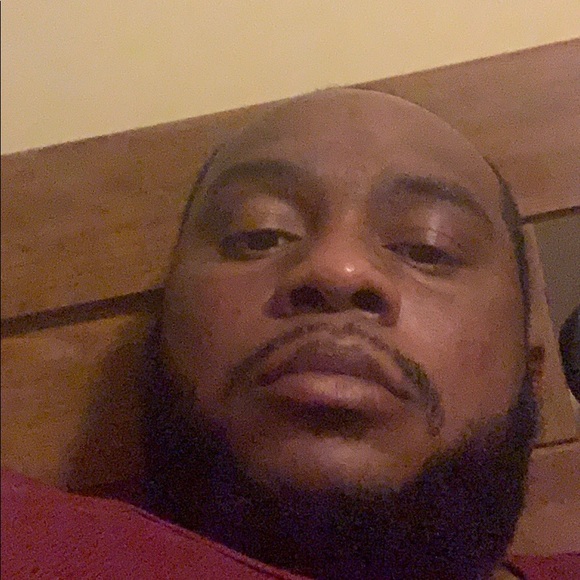 Profile Picture of Derrick Goodloe (@dgoodloe601) on Poshmark