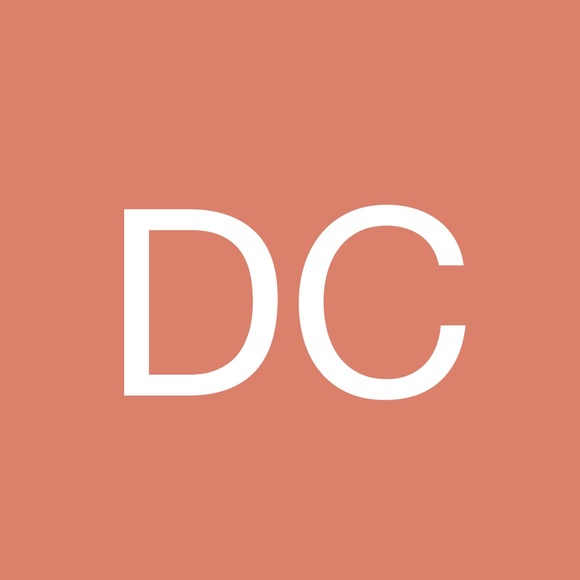Profile Picture of Deb Chisholm (@splash52) on Poshmark
