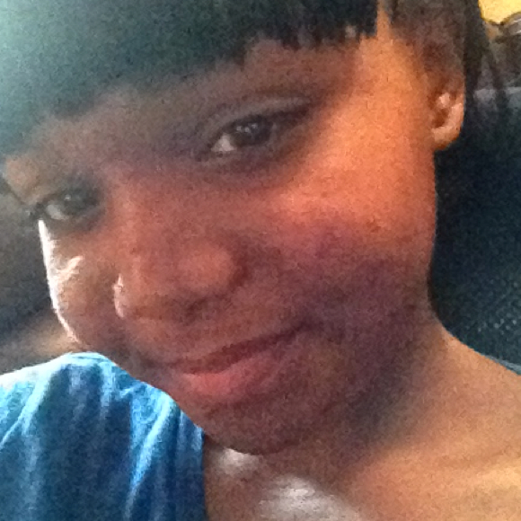 Profile Picture of Janeyshka Benn (@jbenn402) on Poshmark
