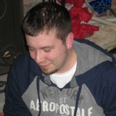 Profile Picture of Brad Golding (@TheLunchBox99) on Twitter