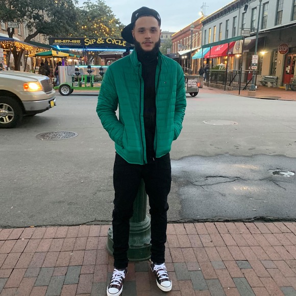 Profile Picture of Cody Roe (@codyroe) on Poshmark