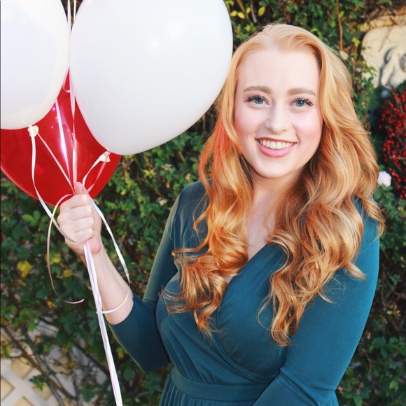 Profile Picture of Julianne Turner (@juwboo) on Poshmark