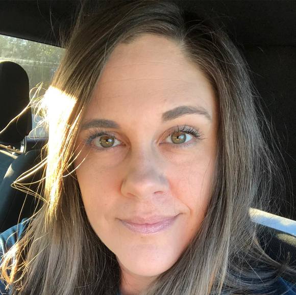 Profile Picture of Deanna Habetz (@dshabetz) on Poshmark