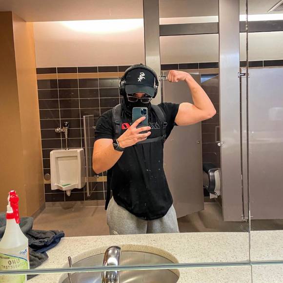 Profile Picture of Ian Morales (@alienweaponry1) on Poshmark