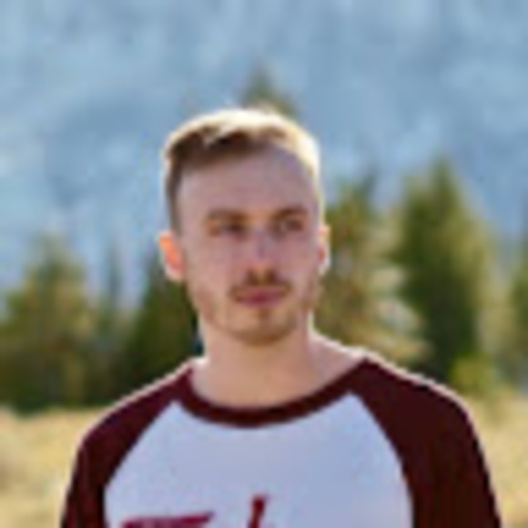 Profile Picture of Daniel Marcus (@danielmarcusj) on Poshmark