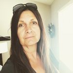 Profile Picture of Lisa Read (@poppyandvelvet) on Instagram