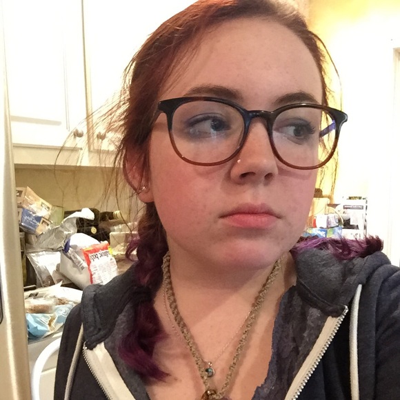 Profile Picture of Maddie Mcelgunn (@maddiemcpale) on Poshmark