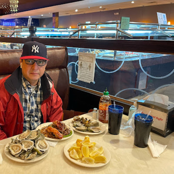 Profile Picture of Luis Morejon (@luismorejon21) on Poshmark