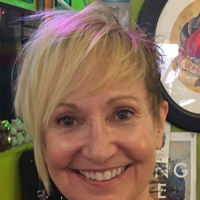 Profile Picture of Cindy McMullen (@martinis2nite) on Twitter