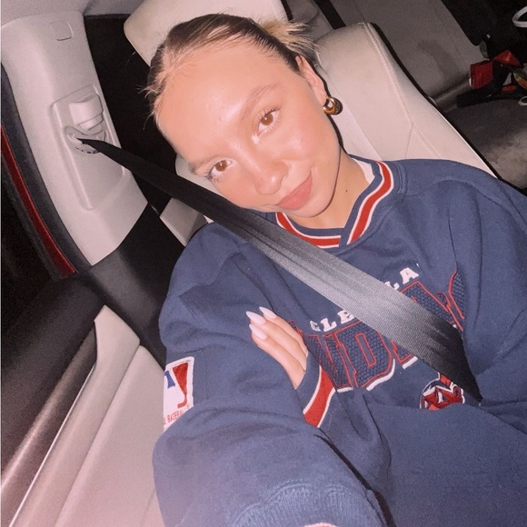 Profile Picture of Devin Reed (@devint0217) on Poshmark