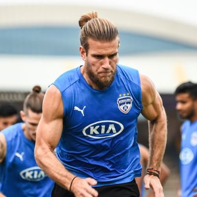 Profile Picture of ErikPaartalu (@ErikPaartalu) on Twitter