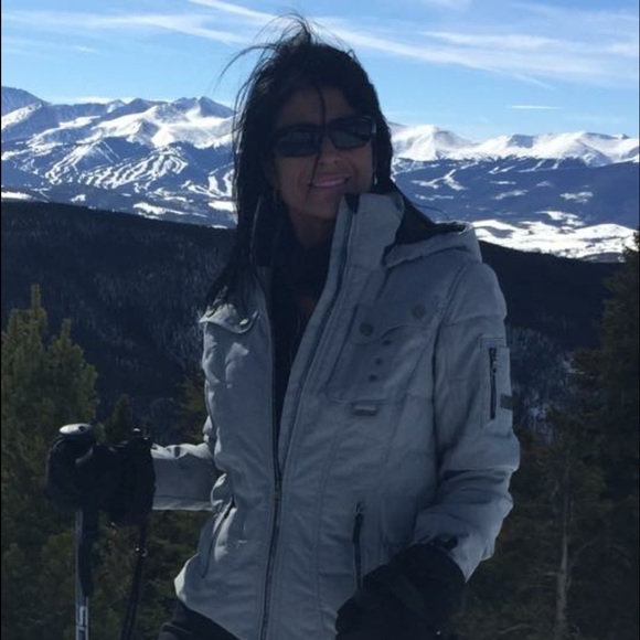 Profile Picture of Cindy Riggle (@criggle11) on Poshmark