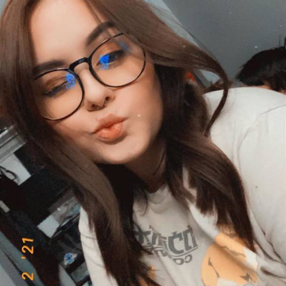 Profile Picture of Alyssa Bernal (@alyssabernal443) on Poshmark