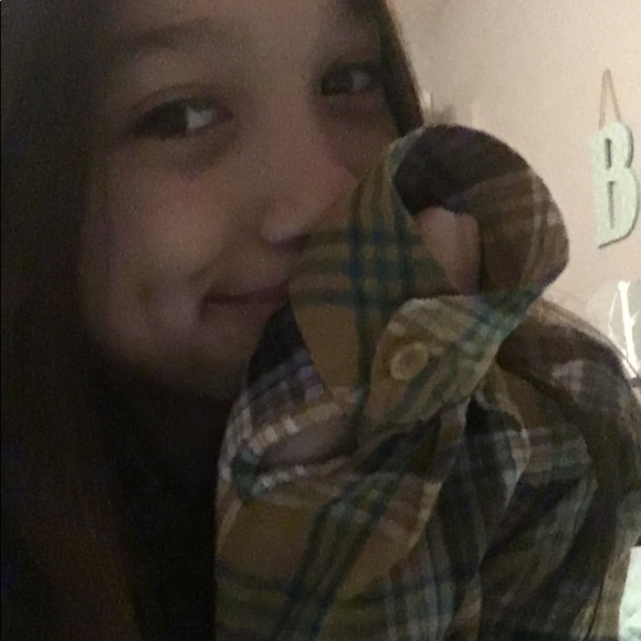 Profile Picture of Brianne Helbing (@bree_mmtt) on Poshmark