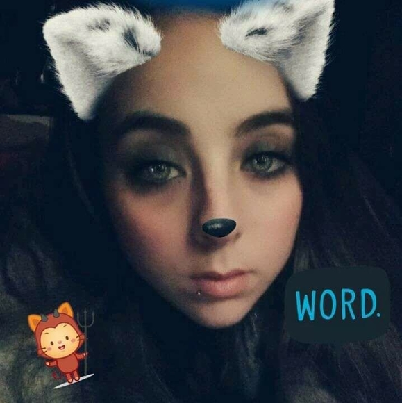 Profile Picture of Tiffany Blumenschein (@tiff203) on Poshmark