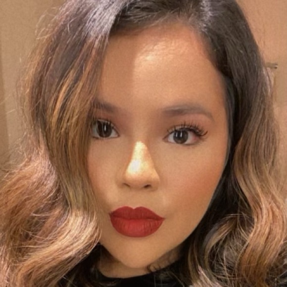 Lucia Del cid - Poshmark Profile Picture of Lucia Del cid (@ldelcid730) on Poshmark