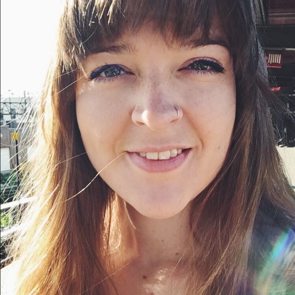 Profile Picture of Bahia Marks (@bahiabammarks) on Poshmark