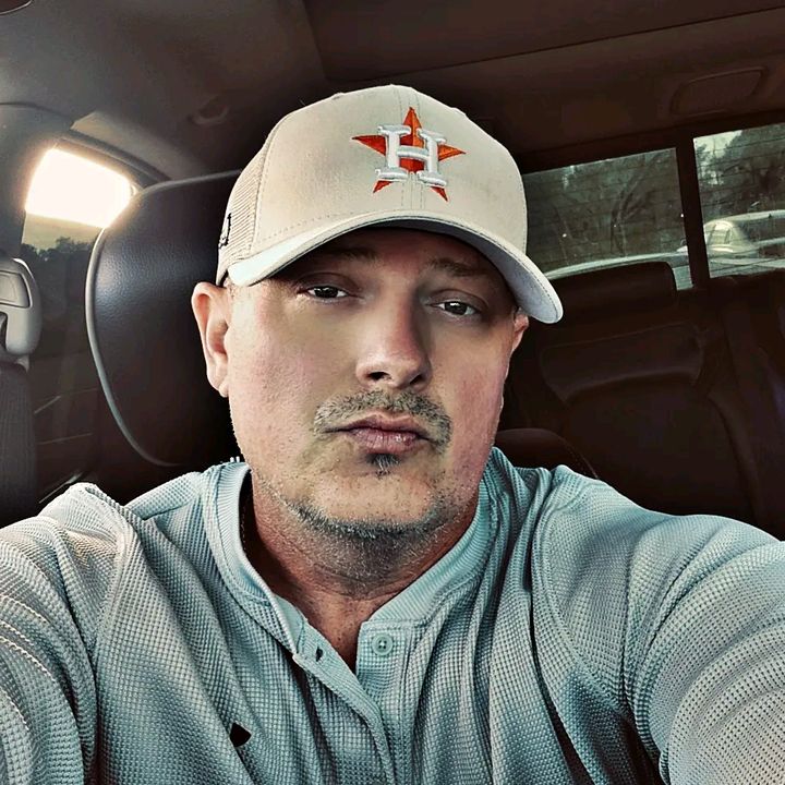 Profile Picture of steveg (@steveog1980) on Tiktok