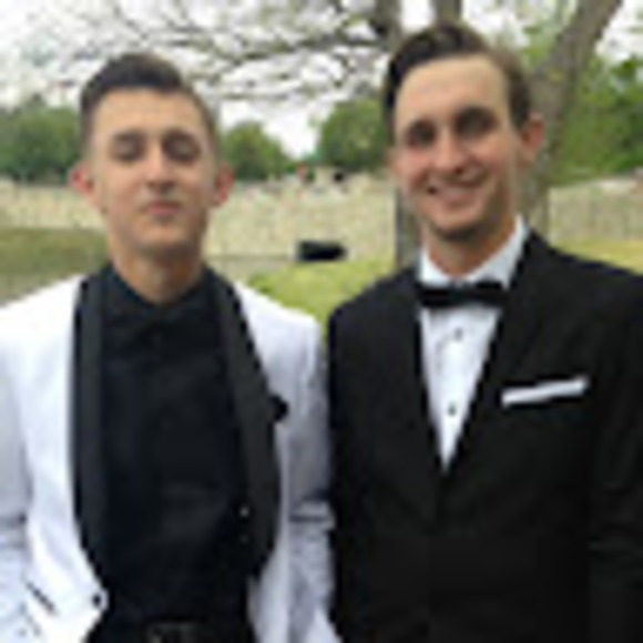 Mason Ebrey - Poshmark Profile Picture of Mason Ebrey (@masonebrey) on Poshmark