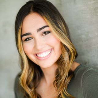 Julia Caine - Facebook Profile Picture of Julia Caine (@Julia-Caine) on Facebook