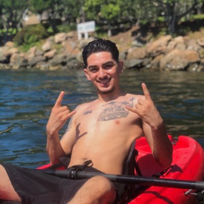 Profile Picture of Renevalladares (@Rvalladares0801) on Twitter