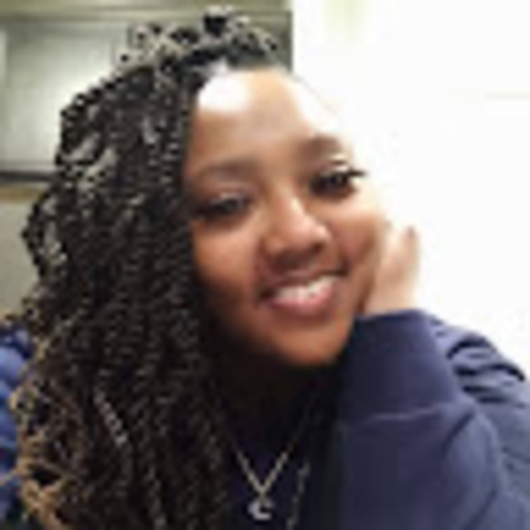 Profile Picture of Yolanda Conwright (@yconwright) on Poshmark