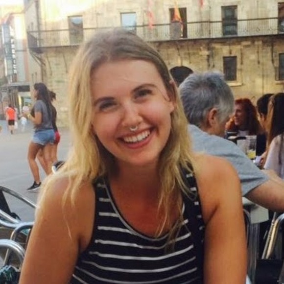 Profile Picture of Kelsey Mitchell (@kmitchell909) on Poshmark