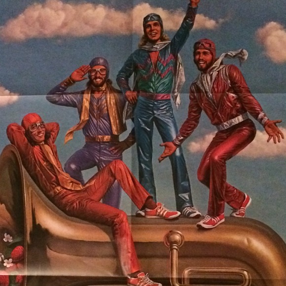 Profile Picture of Tadha Bohn (@nskskndns) on Poshmark