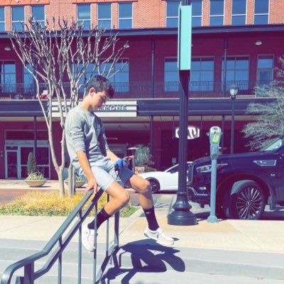 Profile Picture of Vince McCarty (@mccarty_vince) on Twitter