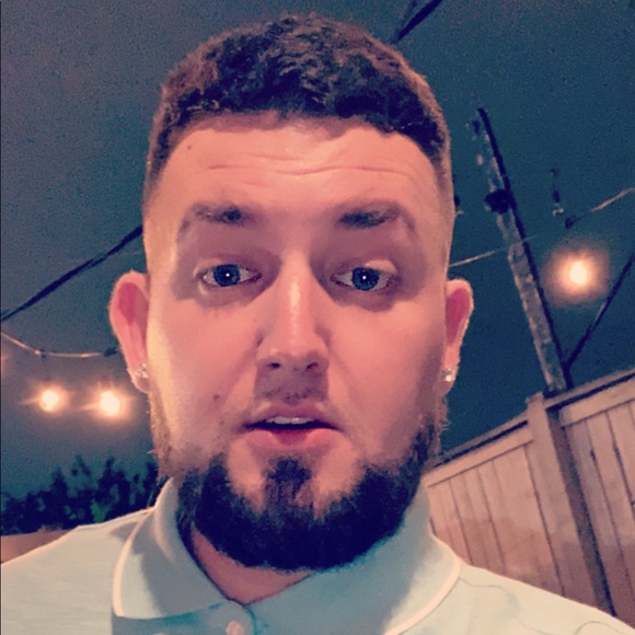 Profile Picture of Richard Masters (@masric485) on Poshmark