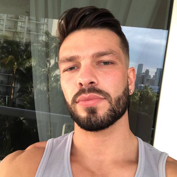 Profile Picture of Chase Ruhlig (@instafix6) on Poshmark