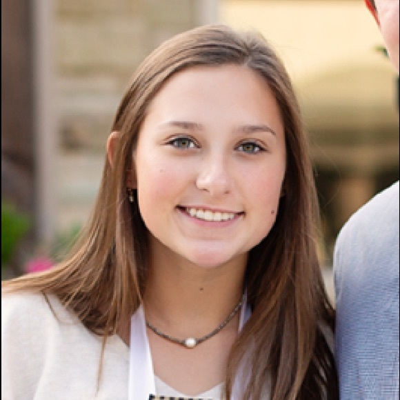 Profile Picture of Brooke Helmcamp (@behelmcamp) on Poshmark